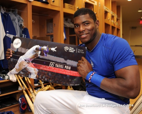 missinglinc:  hoodsworld: Yasiel Puig  😍