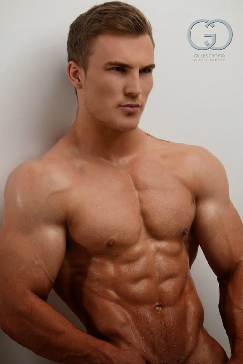 Fitness model Danny Dobson gets exposed 