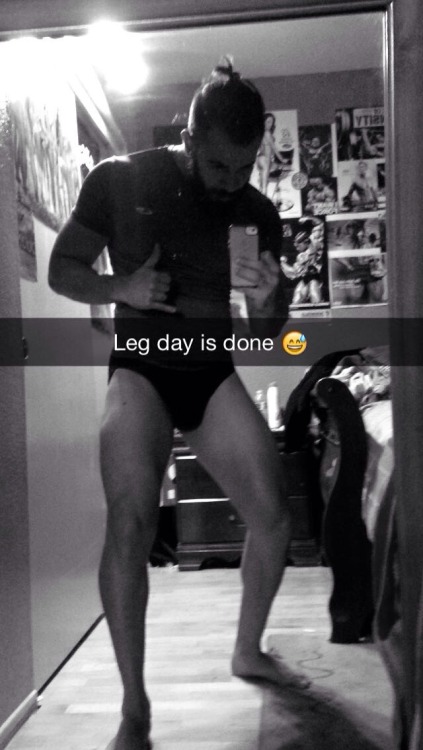 lordbates:  I was very happy with the way legs went tonight. I really didn’t want to go but after I did squats I was like, alright I got this. Still need work on my calf game tho 
