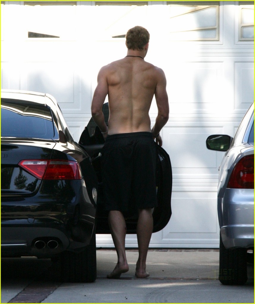 takemetobedandlosemeforever:  Kellan Lutz