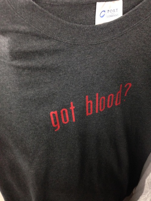 shiftythrifting:I know this is a blood drive shirt but…