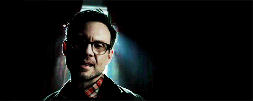mr-robotdaily:  He shot me in the head again. I didn’t panic like last time. I stayed calm. He also 