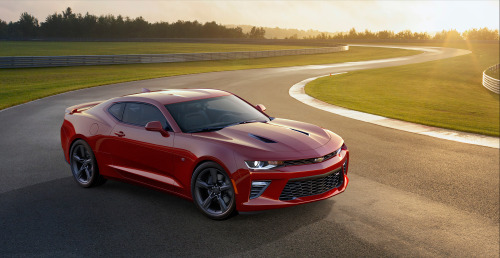 Chevy today dropped the curtain on the sixth-generation Camaro. Chevy claims that this new model provides a “faster, more nimble driving experience, enabled by an all-new lighter architecture and a broader powertrain range.”
Certainly, the...