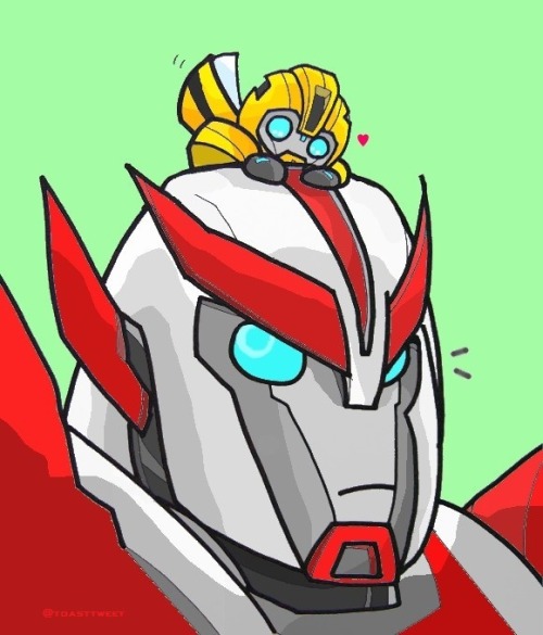 toasttweet:  TFP Autobot Ratchet & petit BBB