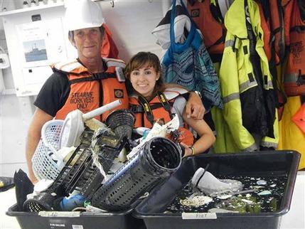 Boaters Studying Pacific Garbage Patch Back on Land with Samples, DataFar away from California&r