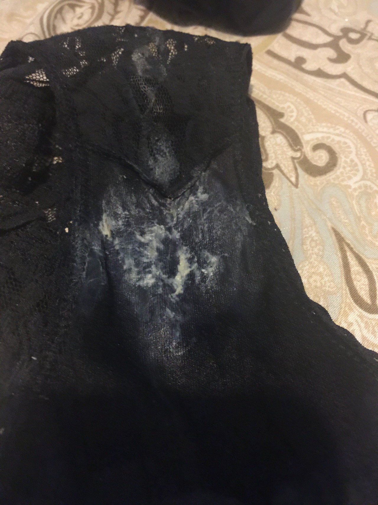 wetspotpanties:  Thanks, anon for this great submission!Feel free to send in your