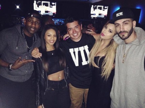 villegas-news:  EllaPaigeMusic: Last night was mad fun, Congratulations @jasminevillegas on your EP release! @DeStorm @therobswanson @PierreBalian