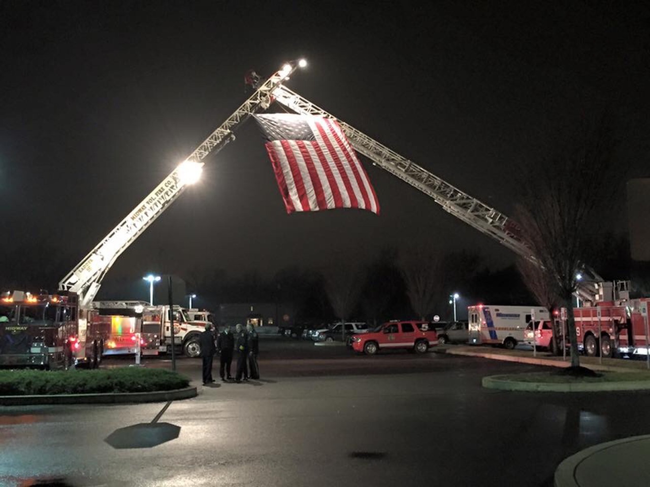 redwhiteandcamo:  The last few days have been hard ones for our firehouse for we