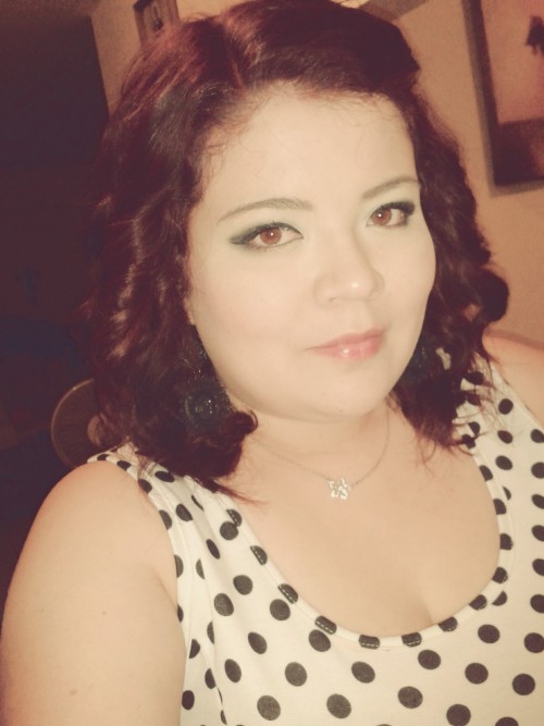 somerandomthoughtsandstuff:  polka dot dress again :)