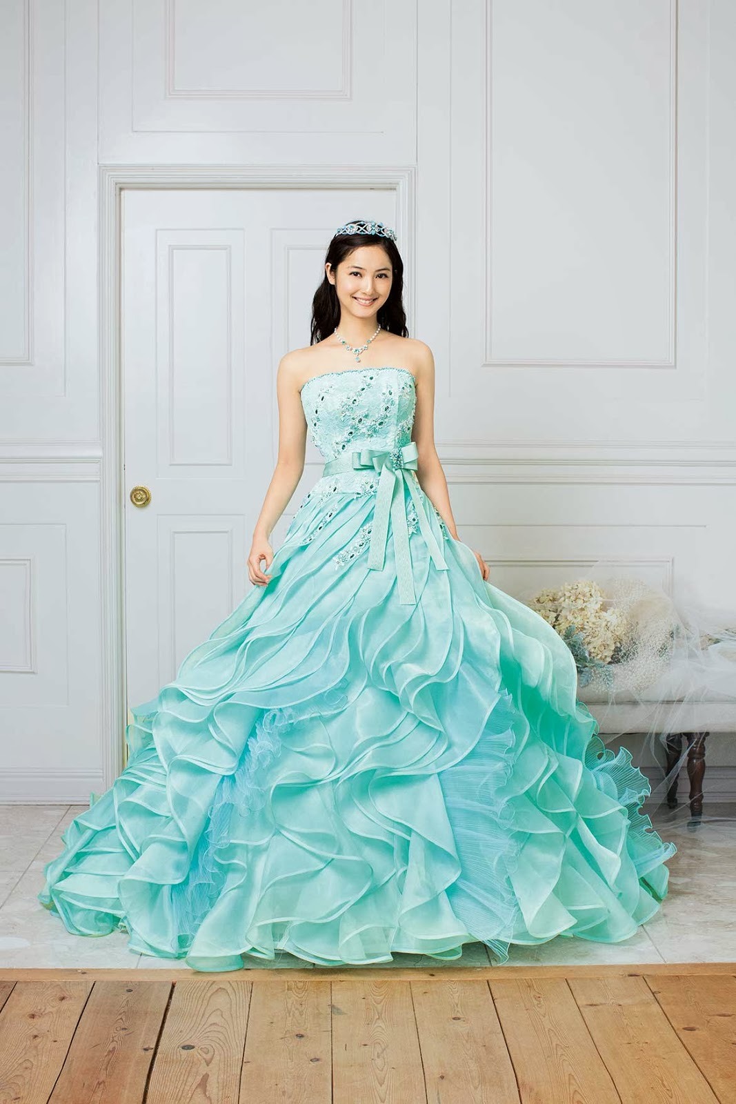 amarriedsissy:  Beautiful gowns. Perfect for sissies.  http://amarriedsissy.blogspot.com