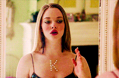 odairsheart:  That one there, that’s Karen Smith. She’s one of the dumbest girls you will ever meet. 