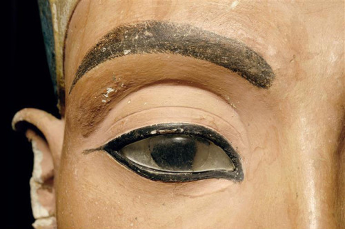 grandegyptianmuseum:Nefertiti Bust, sculpture detailThe Nefertiti Bust is a painted stucco-coated li