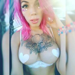 #Miami #LifeInColor #LifeInColorMiami #Girls #GirlsWithTattoos #EDM #GirlsWithPiercings #RaveGirls #Rave #Instaphoto #Sexy #PrettyInPink #PLUS (at Sun Life Stadium In Miami, Florida)  