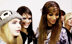 zainmalikstan-blog:  Backstage at Giles with Cara Delevingne, Kendall Jenner &amp;
