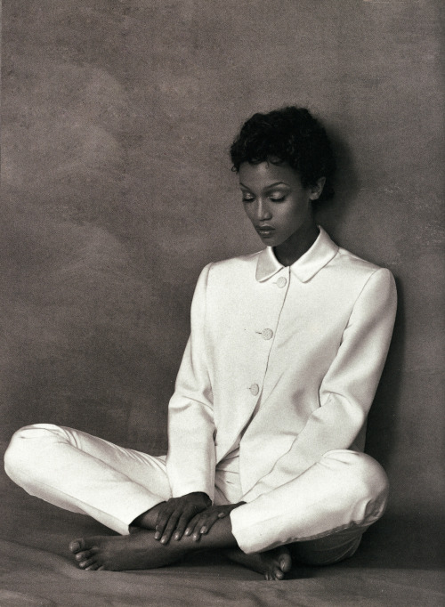 90s-wear: Tyra Banks, 1994