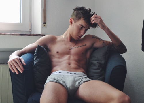 theguysidfuck: GUYSIDFUCK.COM