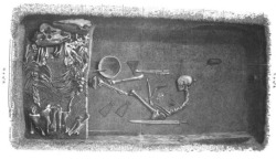 1,000-Year-Old Tomb Of Famous Viking Warrior, Ulv Galiciefarer May