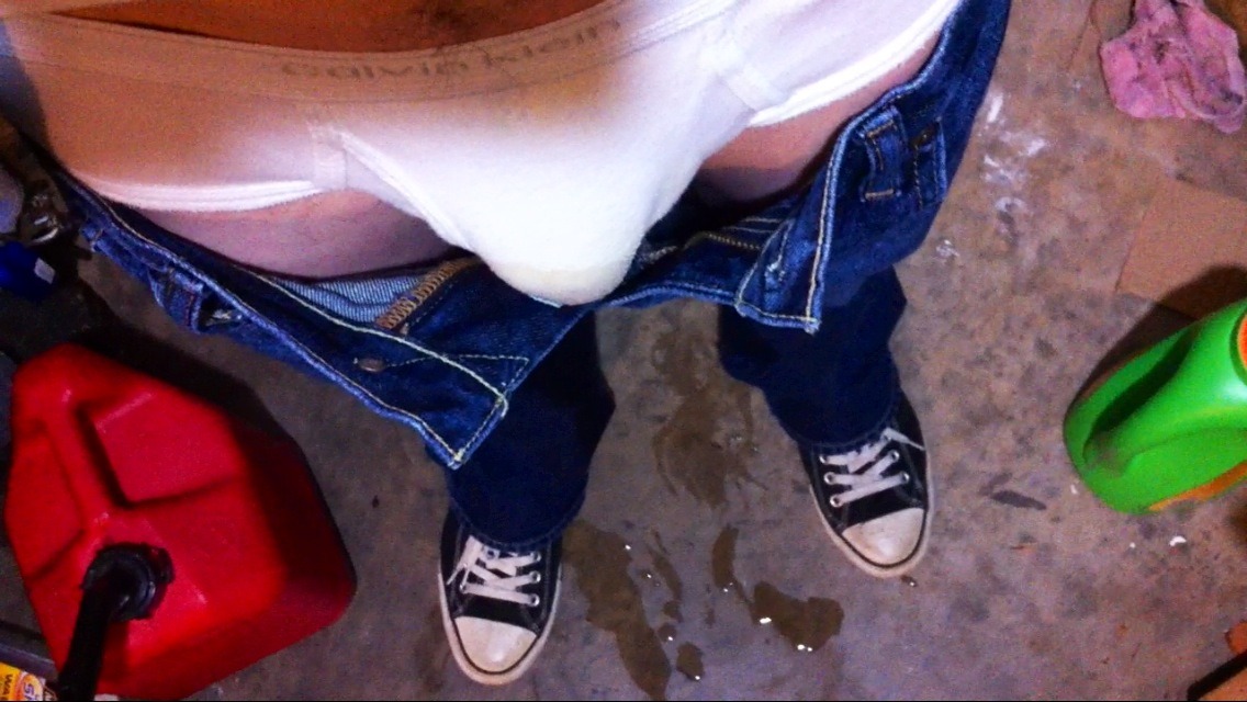 wetcrashsf:  pissinghispants:  vegetasaiyanprince:  Set of me in the garage. Had