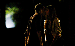 phoebewallersbridge: Stelena + 5x18 parallels 
