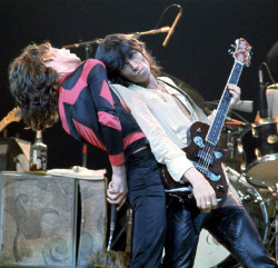 soundsof71: Mick Jagger &amp; Keith Richards: Keith is officially over it. (NYC 1975, by Bob Gruen)