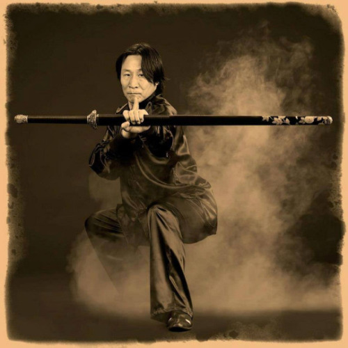 XXX taichi-kungfu-online:  Kung Fu Swords!!  photo