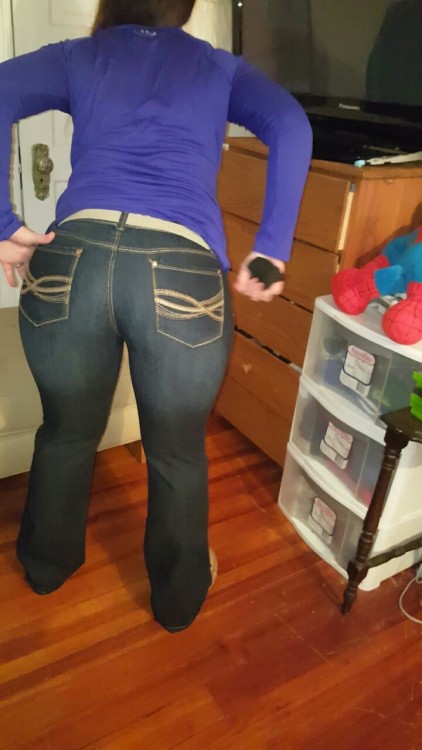 tali4life:  Round Ass Booty  porn pictures