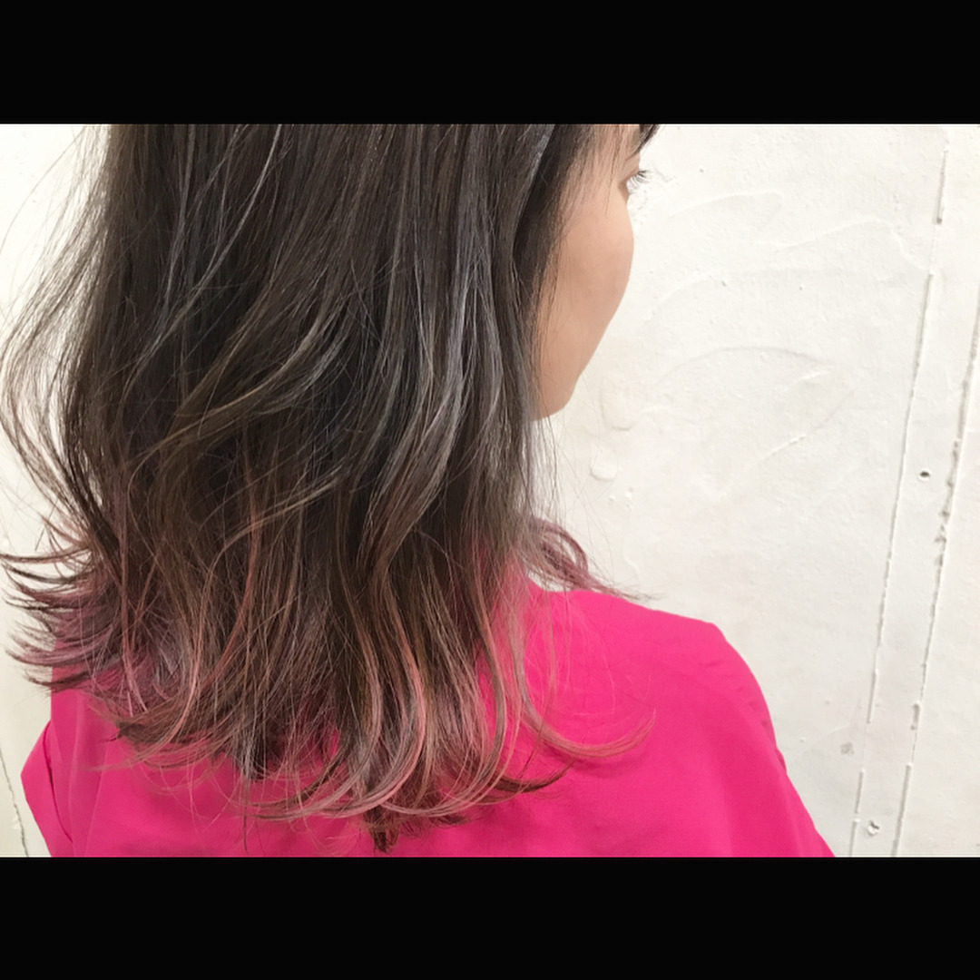 Hir0ki06 Real Salon Work グレージュ フラッシュピンク ハイライトグラデーション