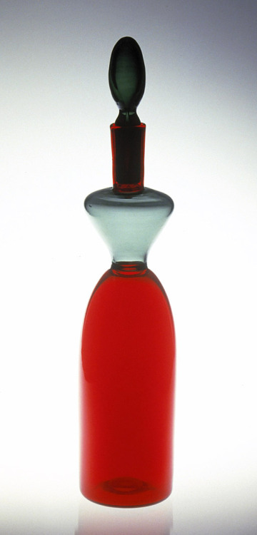 Gio Ponti, Morandini Bottle, 1950. Blown glass. Produced by Venini, Murano. Montreal Museum of Fine 