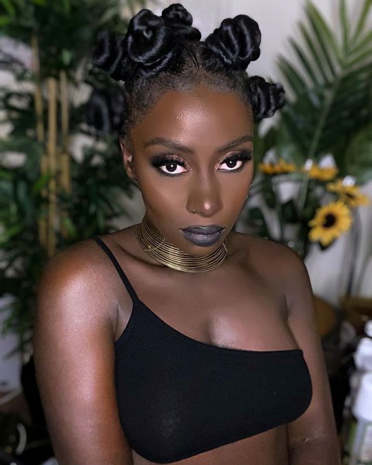 HERE TO MAKE YOUR DASHBOARD SPARKLE: DARK SKIN BLACK GODDESSES!