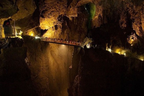 atlasobscura: SKOCJAN CAVES -SKOCJAN, SLOVENIA Often referred to as the “Underground Grand Canyon,” 