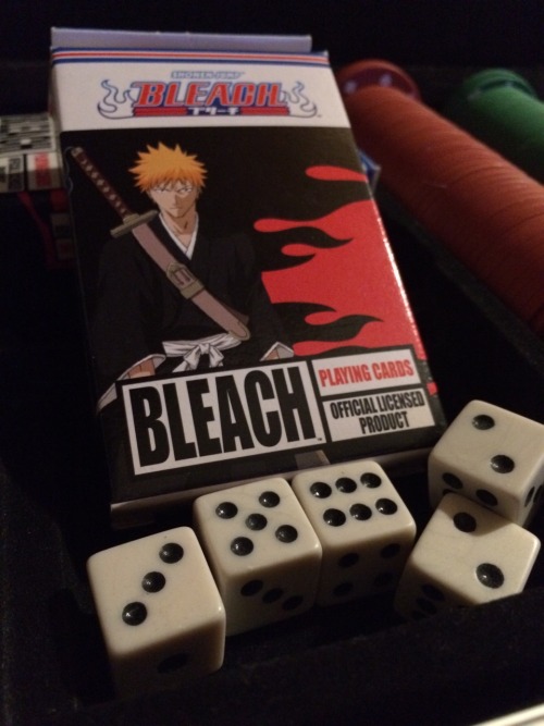 HELP ME I JUST FOUND WHAT APPEARS TO BE A CUSTOM MADE BLEACH THEMED POKER SET IN MY ATTIC HOW DO I C