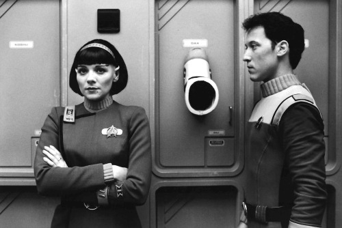 Kim Cattrall as Valeris, alongside an unidentified background player in a publicity photo for Star T