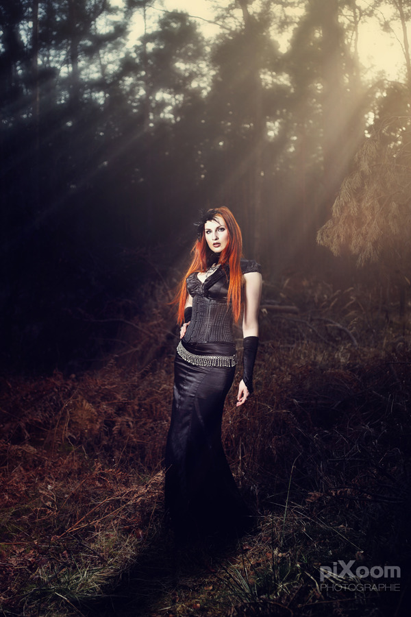 gothicandamazing:
“ Model & Styling: Insomnia Extasis
Photo & Retouch: Pixoom Photographie
Welcome to Gothic and Amazing
”