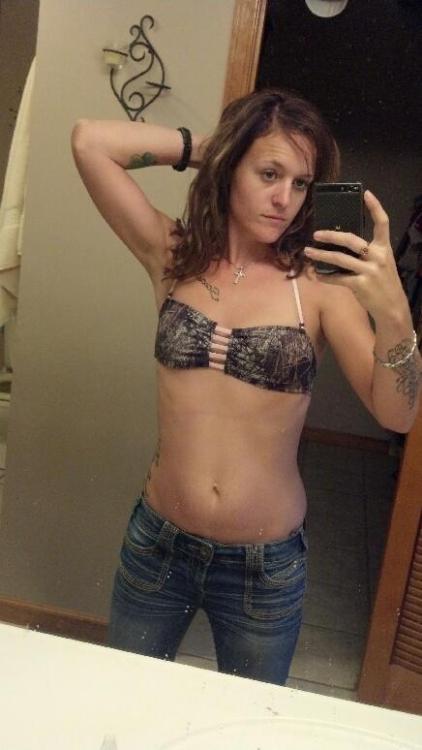 brittany-gazdacko-and-friends:  Caitlin from My. Vernon Illinois