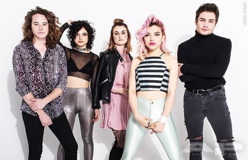 does anyone listen to Hey Violet?i’m really excited for their FIRST album!