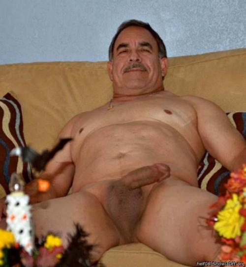 iloveyougrandpa:  unitedbears:United BearsBuy male sex toys at Fort Troff   Te necesito 