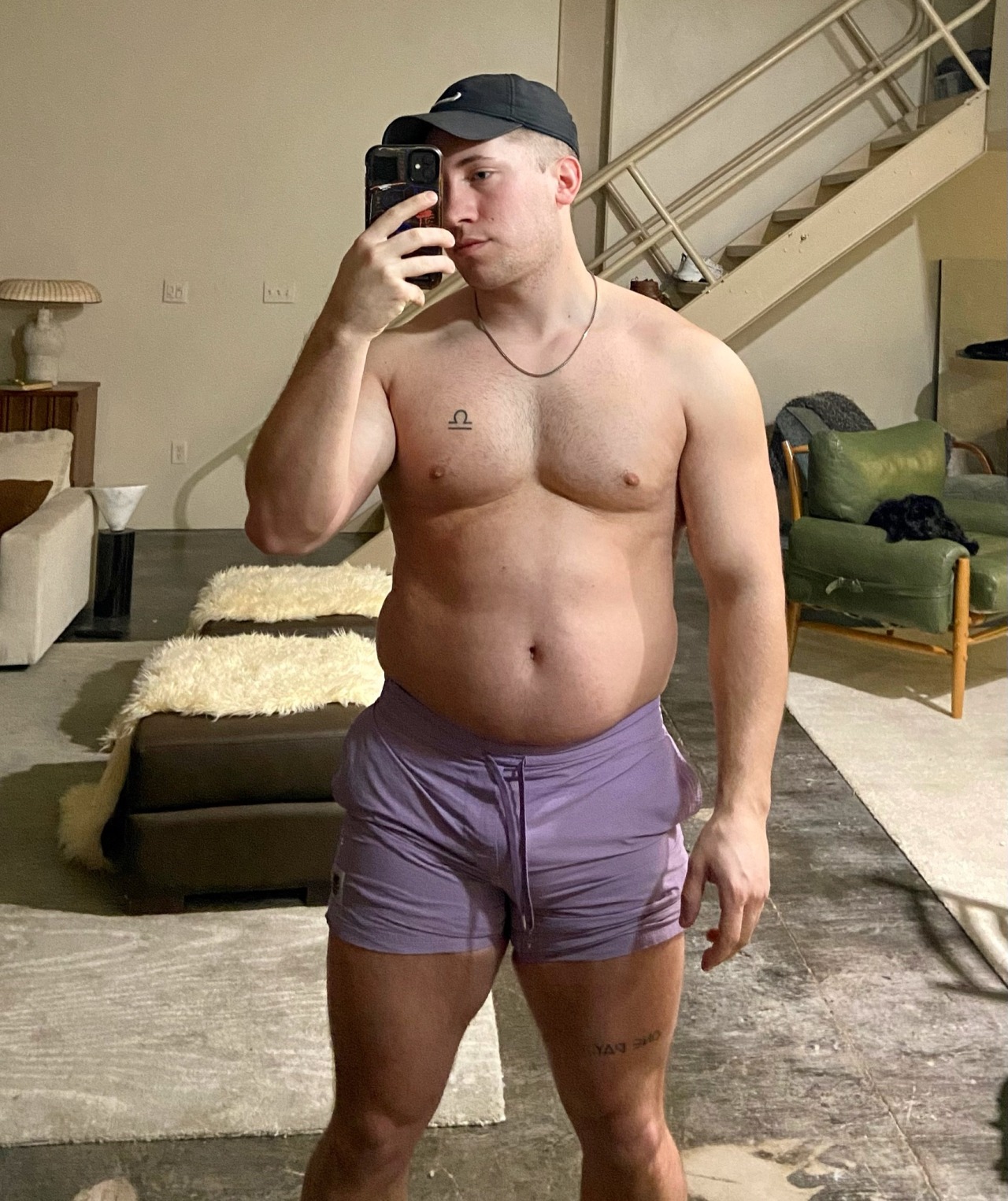 thic-as-thieves:If you look carefully, you can see the remnants of long lost abs