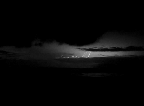 domdoobiedodomdom:  I love night time storms…