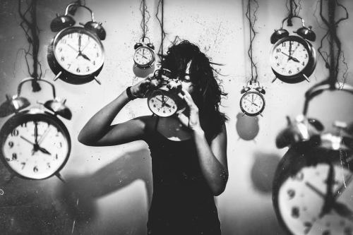 la-suicida-rota-pero-sonrie: yingore: dimly-lit-thoughts-ofa-teen-girl:  Mental Illness through phot