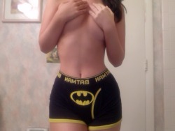 kitten-named-belle:  throw back to the first picture i ever posted on this blog in my batman boxers