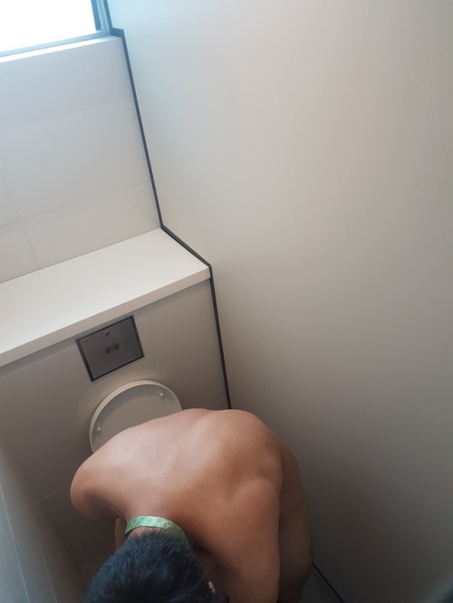 asiantastes: Cute guy caught with his pants down in the toilet.