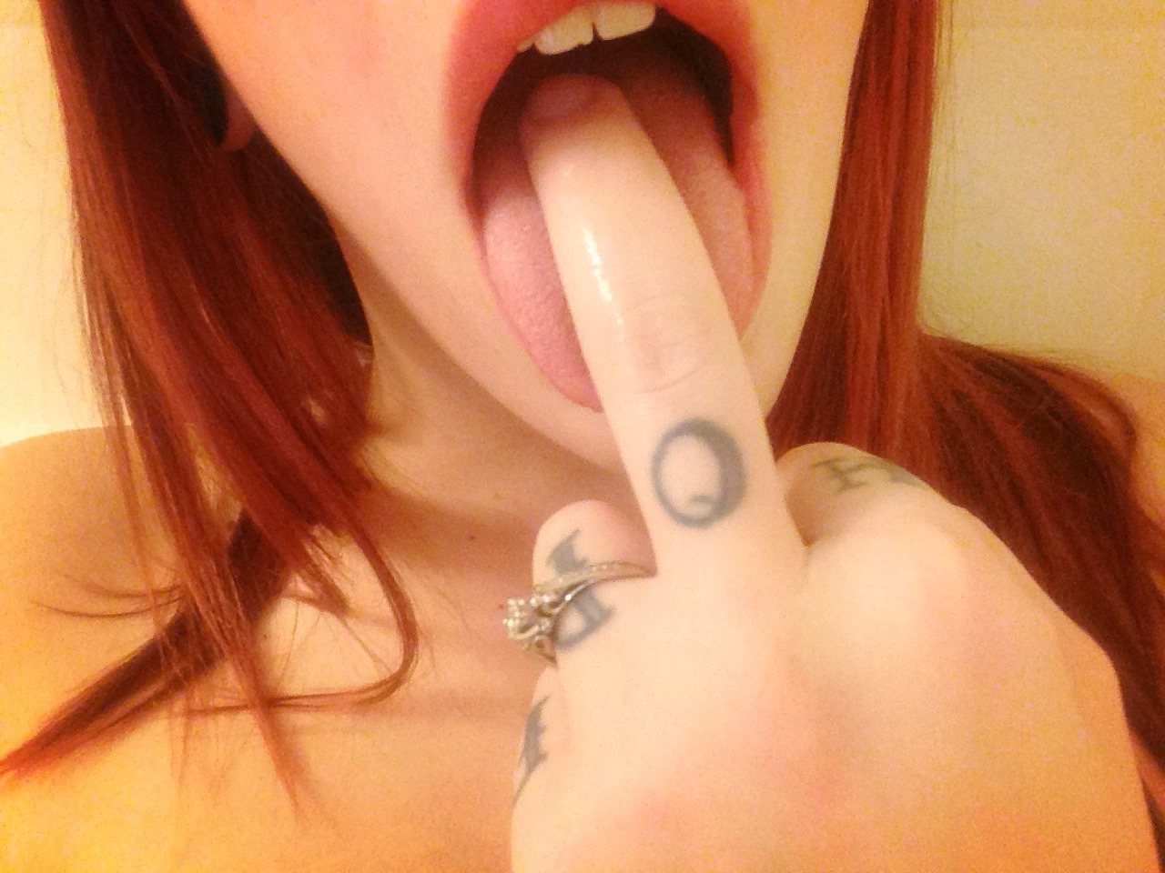 hopeless37:  To the lovely anons trying to get me to delete my blog 💋