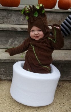 lokilaufeysonthefrostgiant:  stunningpicture:  My wife made my son a Baby Groot costume for Halloween.   Parenting, you’re doing it right…