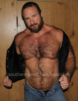 boatinrob:  Trying out some “CK basement sleaze” shots. Full set goes live on Monday on Southern Gents! 