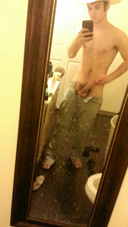 naked-male-selfies:  Hot pics, dirty mirror