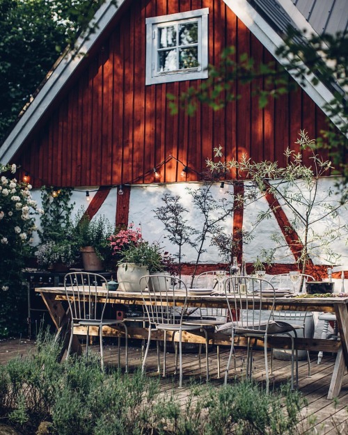 oldfarmhouse:We loved to stay at this gorgeous house during our Sweden trip and especially enjoyed t