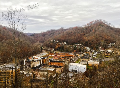 theappalachianpen:Welch, McDowell County, WVvia dayone.me/133OzuU
