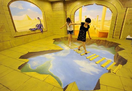 artmonia: 3D painting exhibition at Shenyang Art Gallery.