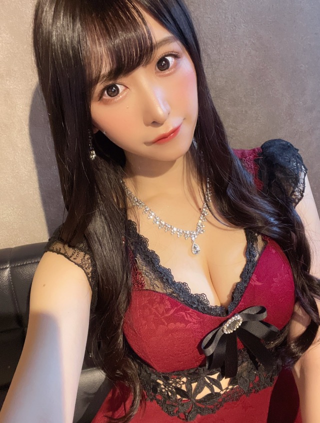 red dress
真島なおみ