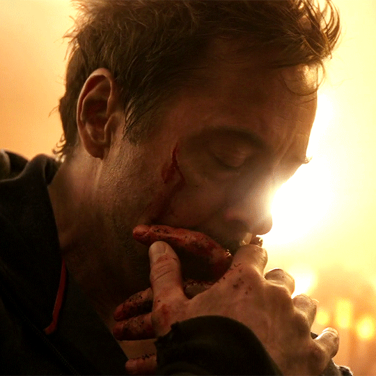 marvel-pilot:  somethingjustsouthofbrilliance:   kingpepperony:   muteelfmoonmoon:
